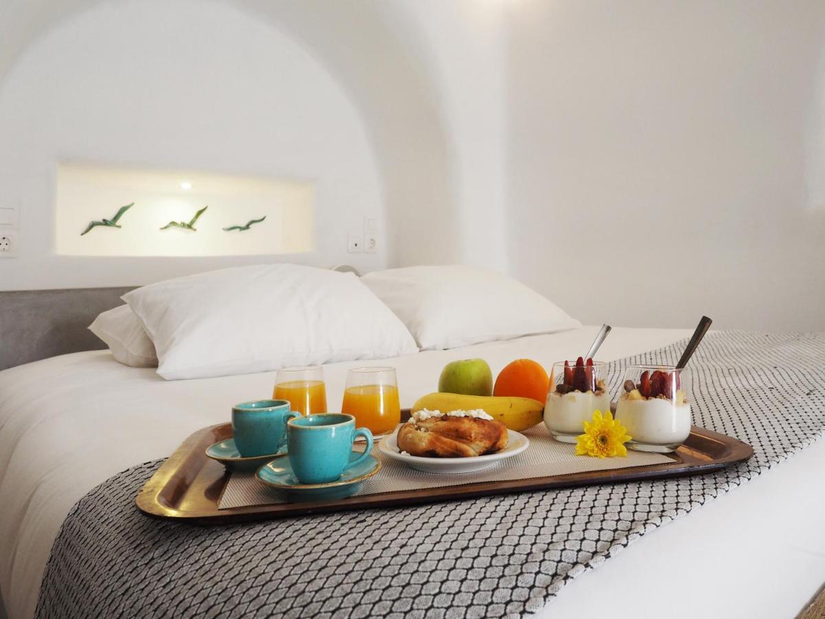 Danae Suites Santorini أويا المظهر الخارجي الصورة